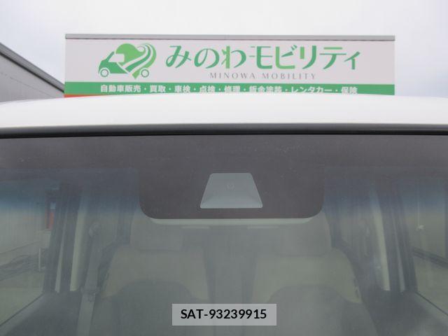 Honda N BOX 2019-02 7962808-28
