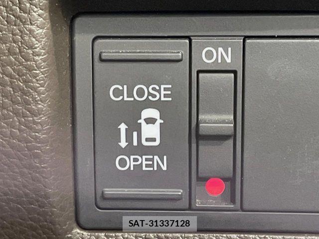Honda N BOX 2022-03 7962792-2