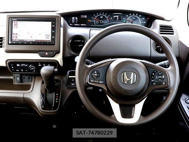 Honda N BOX 2022-04 7962794-14