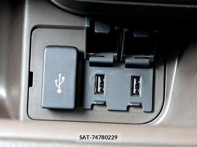 Honda N BOX 2022-04 7962794-21