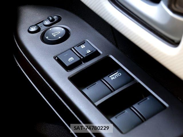 Honda N BOX 2022-04 7962794-22