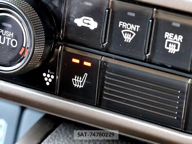 Honda N BOX 2022-04 7962794-25