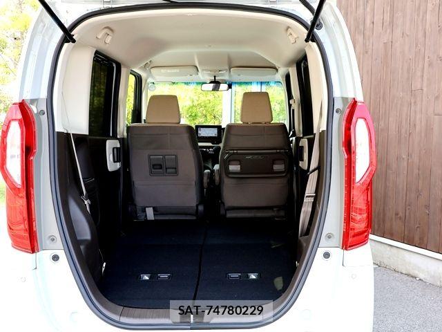 Honda N BOX 2022-04 7962794-29