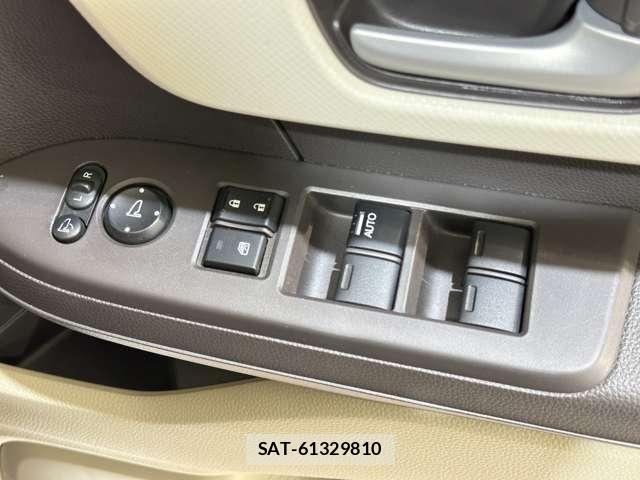 Honda N BOX 2020-03 7962814-16
