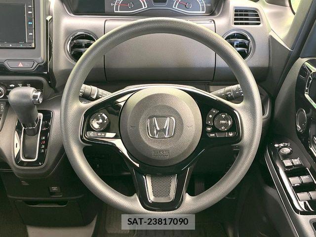 Honda N BOX 2021-04 7962773-10