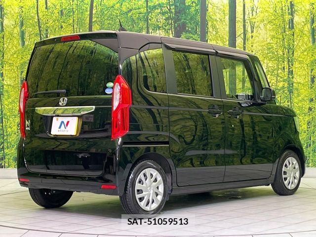 Honda N BOX 2021-04 7962772-16