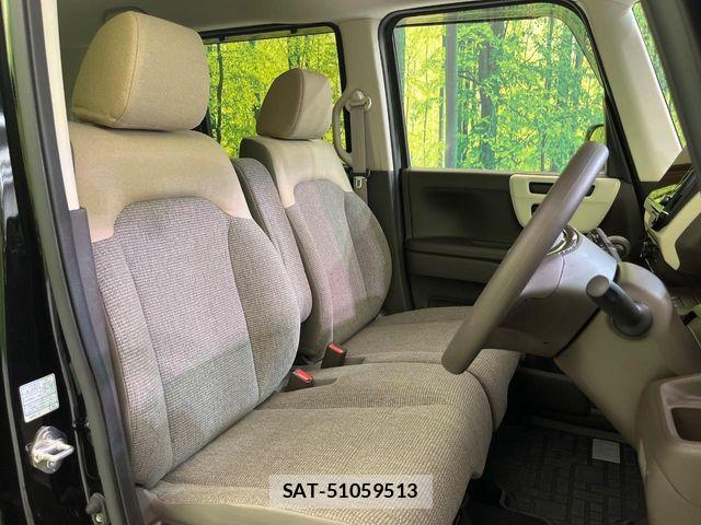 Honda N BOX 2021-04 7962772-7