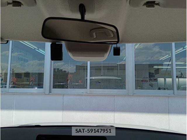 Honda N BOX 2024-06 7962748-28