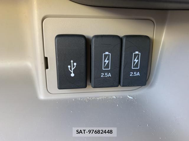 Honda N BOX 2019-08 7962805-24
