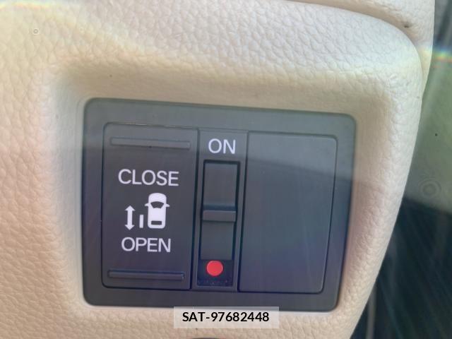 Honda N BOX 2019-08 7962805-27