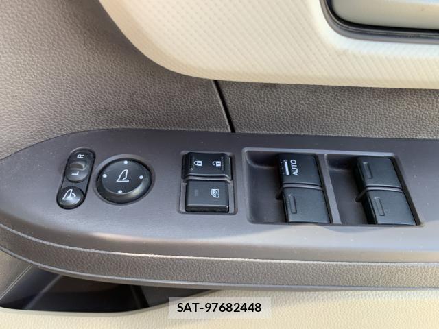 Honda N BOX 2019-08 7962805-29