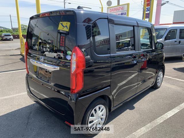 Honda N BOX 2019-08 7962805-4