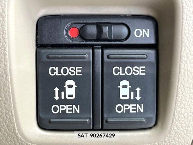Honda N BOX 2016-03 7980196-4