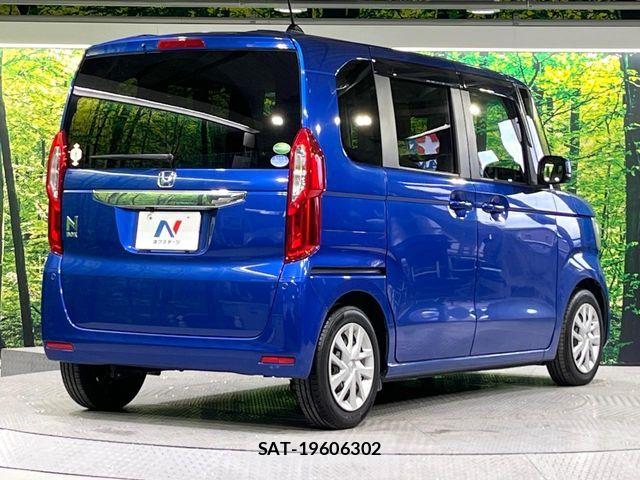 Honda N BOX 2019-08 7980188-16