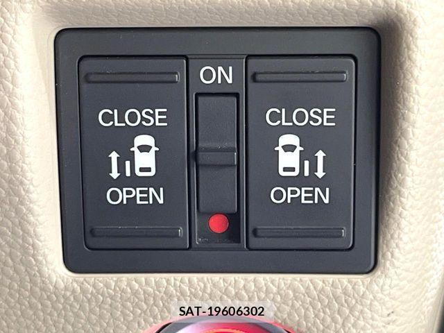 Honda N BOX 2019-08 7980188-2