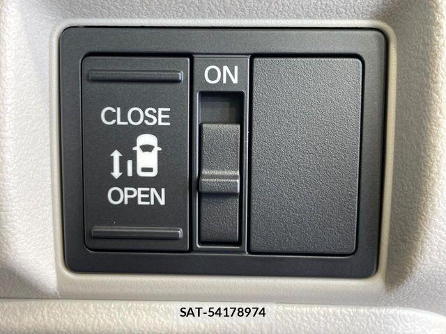Honda N BOX 2026-06 7980149-3