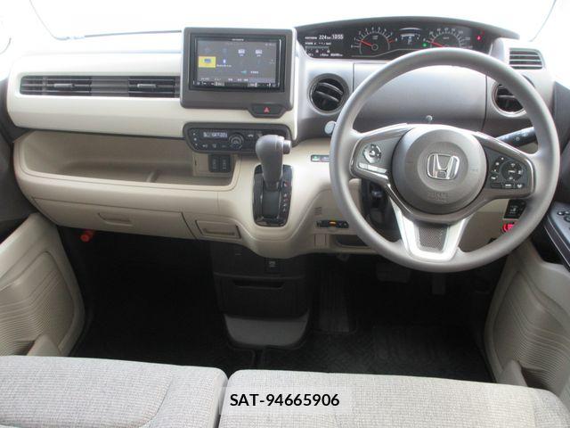 Honda N BOX 2018-01 7980181-1