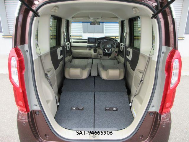 Honda N BOX 2018-01 7980181-29