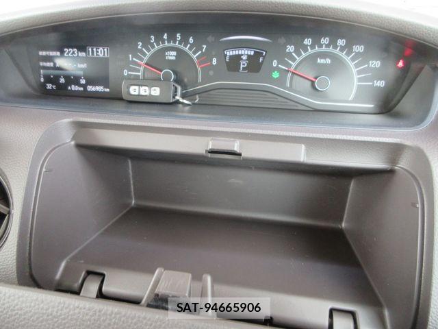 Honda N BOX 2018-01 7980181-4