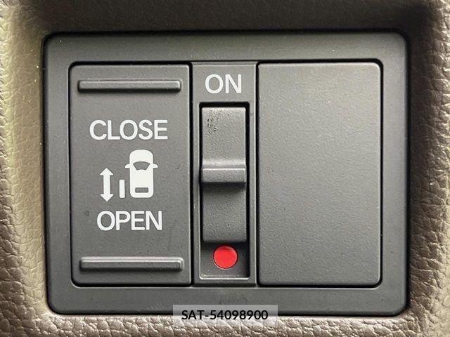 Honda N BOX 2021-06 7980171-4