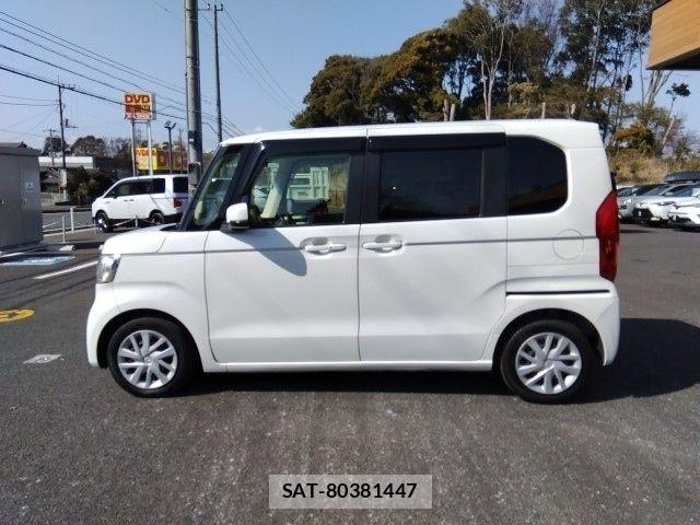 Honda N BOX 2019-01 7980182-15
