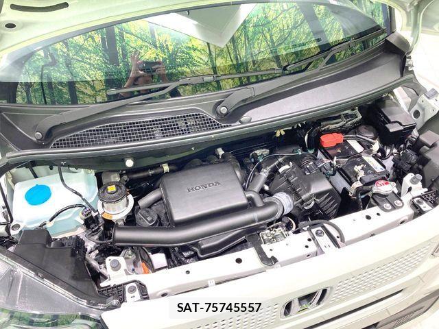 Honda N BOX 2025-02 7980162-17