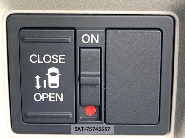 Honda N BOX 2025-02 7980162-4
