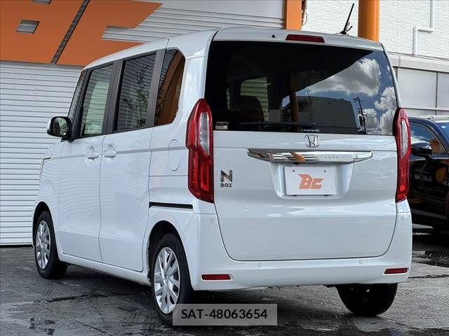 Honda N BOX 2021-08 7980173-14
