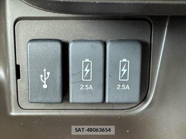 Honda N BOX 2021-08 7980173-24