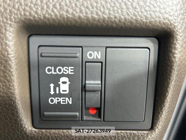 Honda N BOX 2023-02 7980174-5