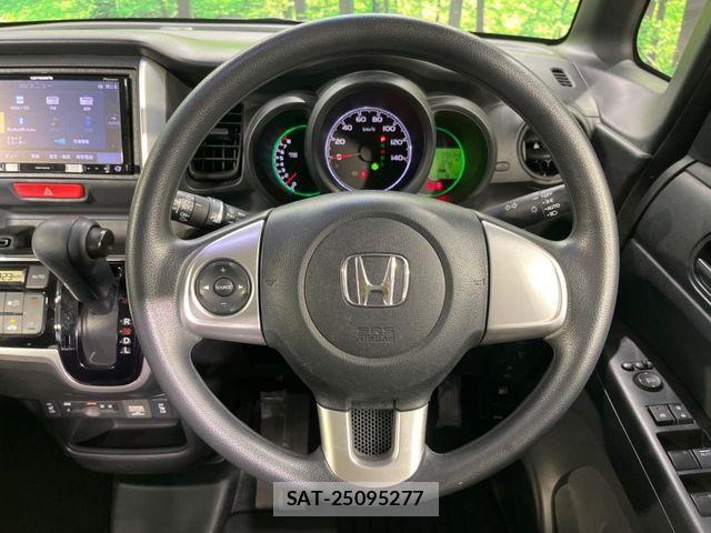 Honda N BOX 2017-03 7980183-10