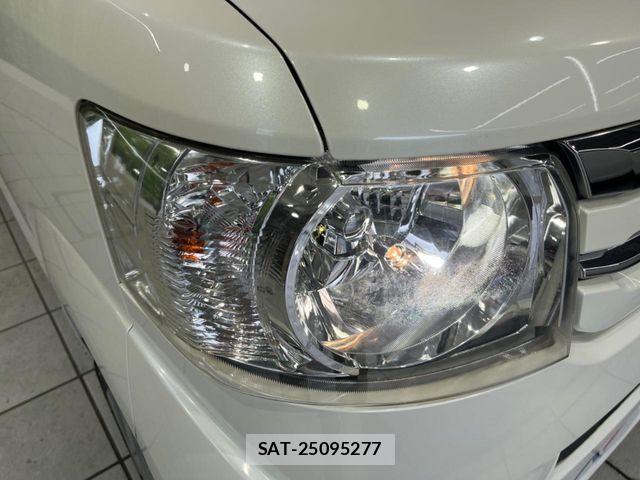 Honda N BOX 2017-03 7980183-11