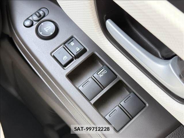 Honda N BOX 2022-09 8037027-28