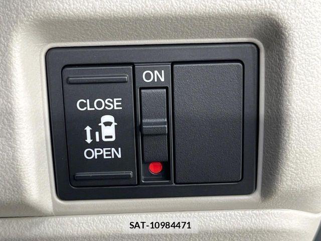 Honda N BOX 2026-06 8036981-4