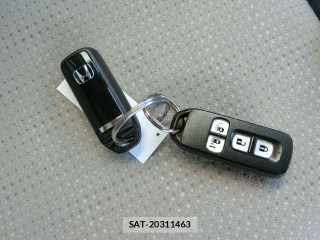 Honda N BOX 2017-05 8037049-10