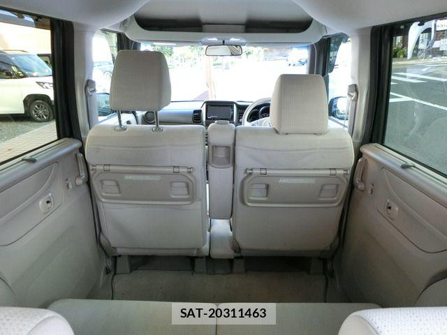 Honda N BOX 2017-05 8037049-17