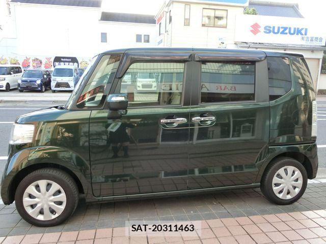Honda N BOX 2017-05 8037049-4