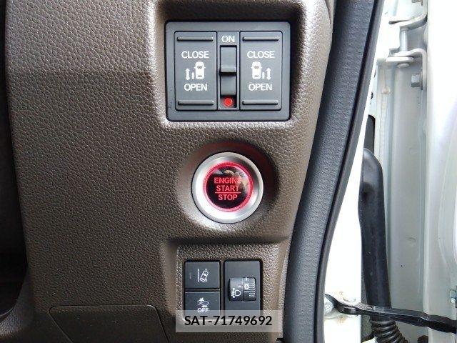 Honda N BOX 2023-10 8037007-26