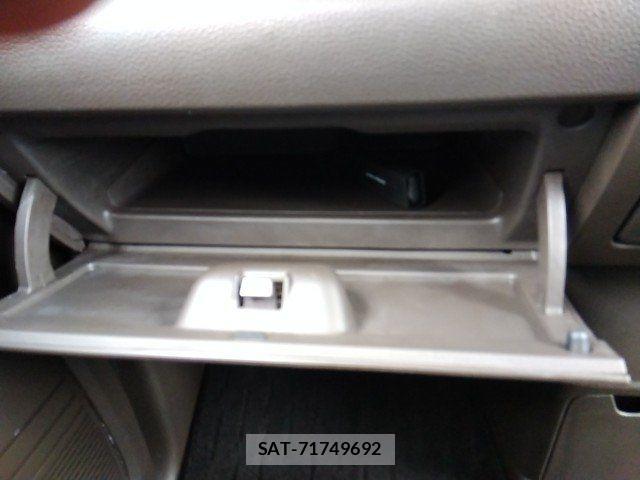 Honda N BOX 2023-10 8037007-28