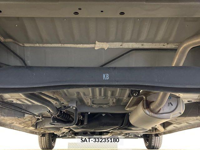Honda N BOX 2023-05 8036994-18