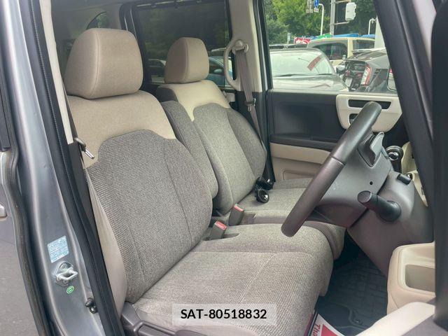 Honda N BOX 2018-12 8037039-5