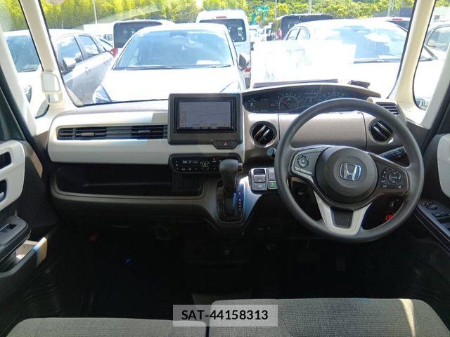 Honda N BOX 2022-05 8037050-1