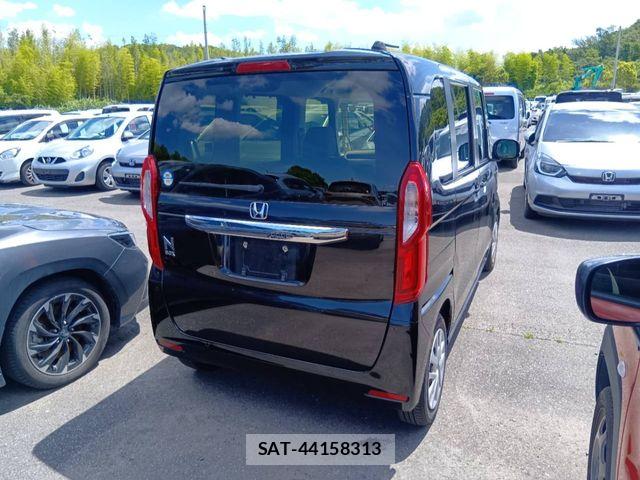 Honda N BOX 2022-05 8037050-2