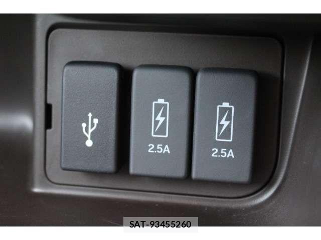 Honda N BOX 2023-08 8048591-9
