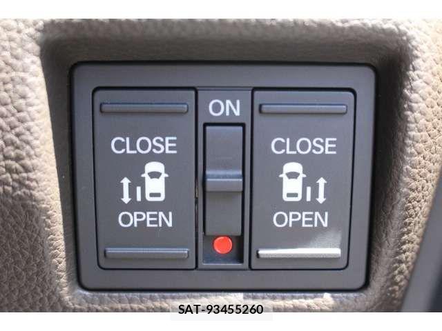 Honda N BOX 2023-08 8048591-12