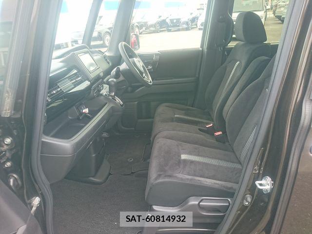 Honda N BOX 2021-03 8037026-12