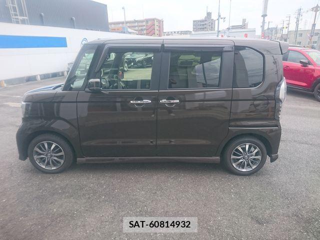 Honda N BOX 2021-03 8037026-8