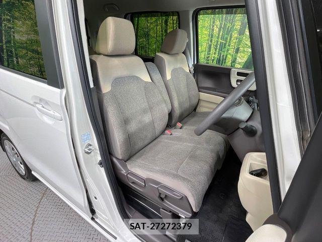 Honda N BOX 2018-06 8037017-7