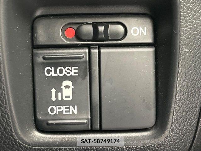 Honda N BOX 2016-03 8037060-2