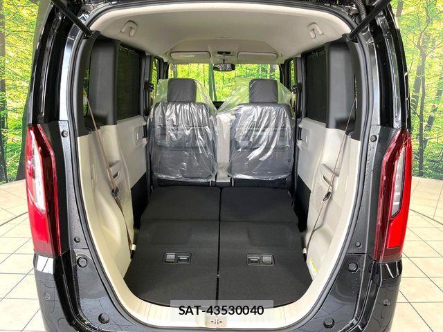 Honda N BOX 2025-11 8074787-9
